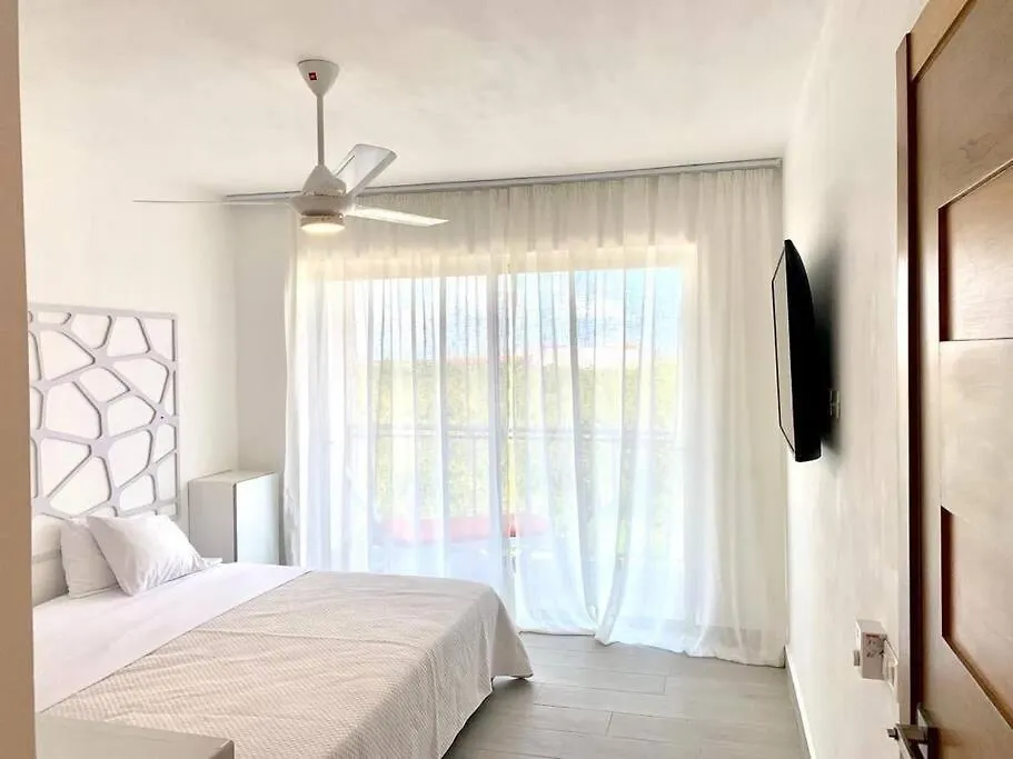 Gorgeous 2 Bedroom Apartment In Vibe Residence Bayahibe Dominikai Köztársaság
